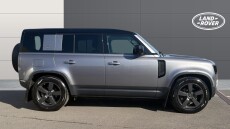 Land Rover Defender 2.0 D240 SE 110 5dr Auto Diesel Estate